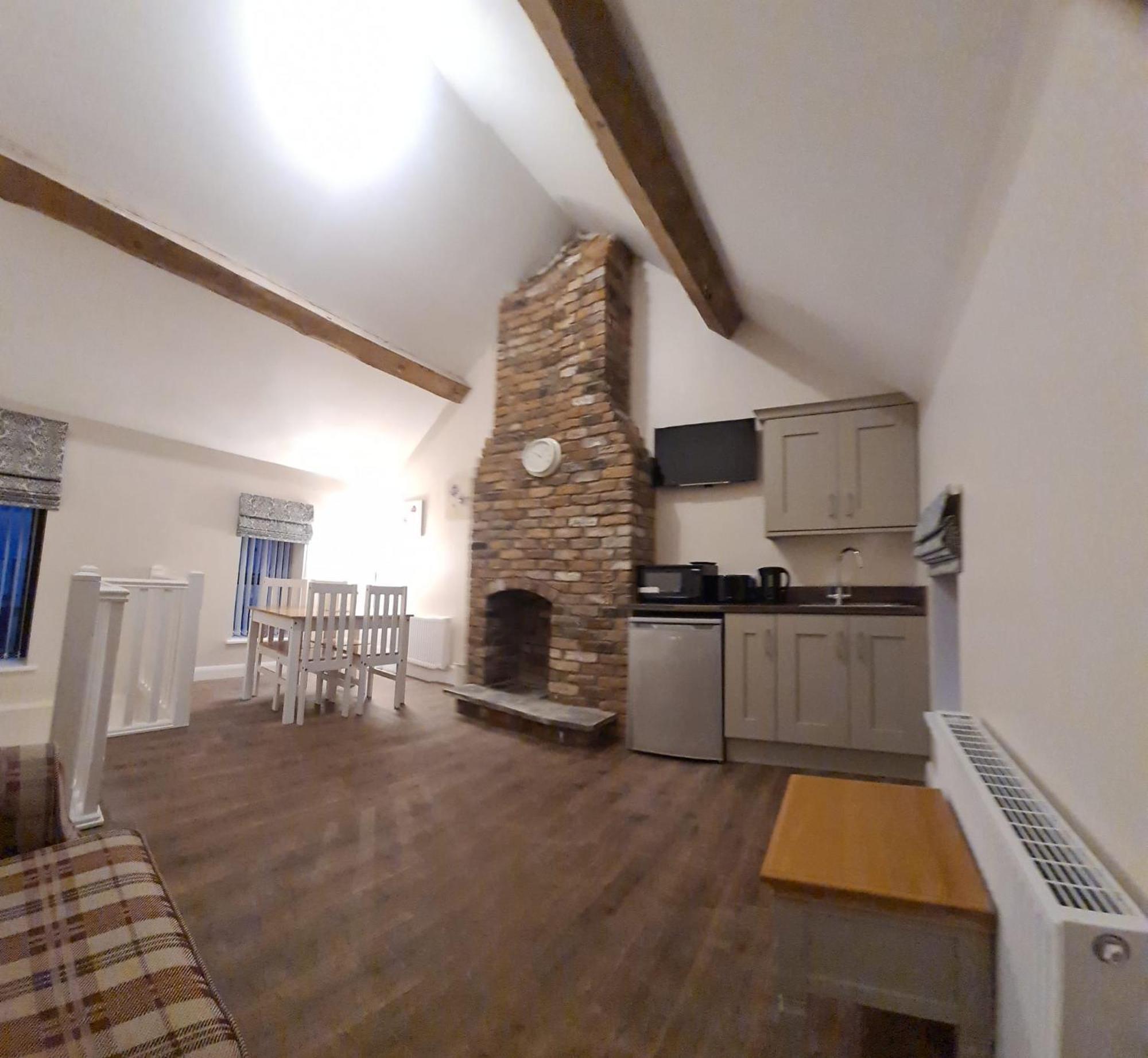 The Manor Guest Accommodation Dungiven Екстер'єр фото